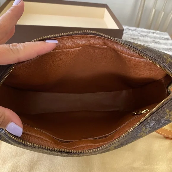 Louis Vuitton GM Jeune Fille Handbag - Picture 11 of 14